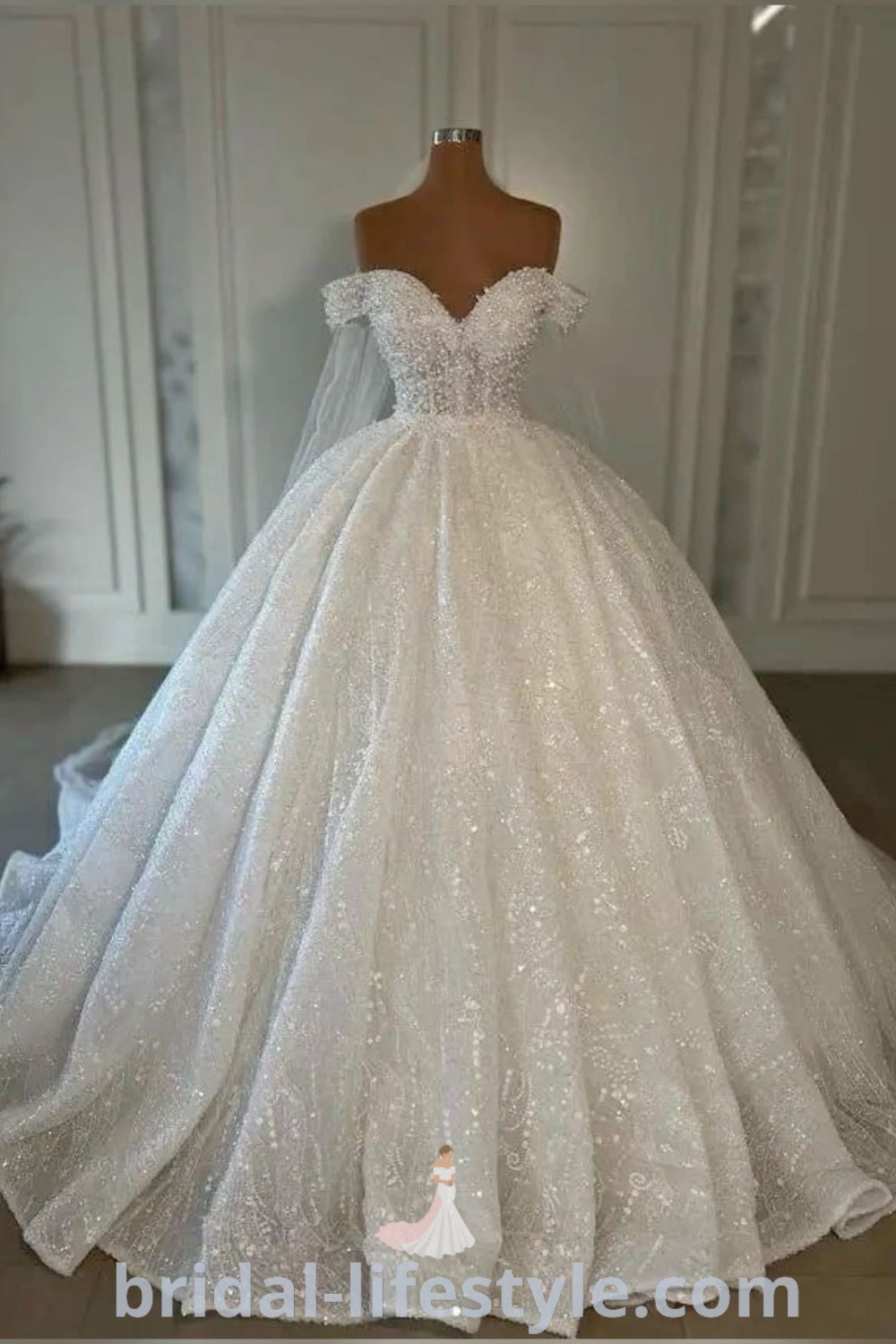 A glittery princess wedding dress designed for brides seeking dreamy, fluffy aesthetics. This sparkly gown features a puffy silhouette, making it ideal for grand wedding celebrations. Perfect for every bride