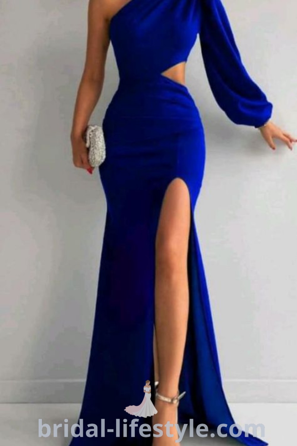 A glamorous collection of stunning prom dresses, including classy prom dresses and cute prom outfits, perfect for creating unforgettable looks for special occasions. Discover elegant options and quick outfits designed for every bride
