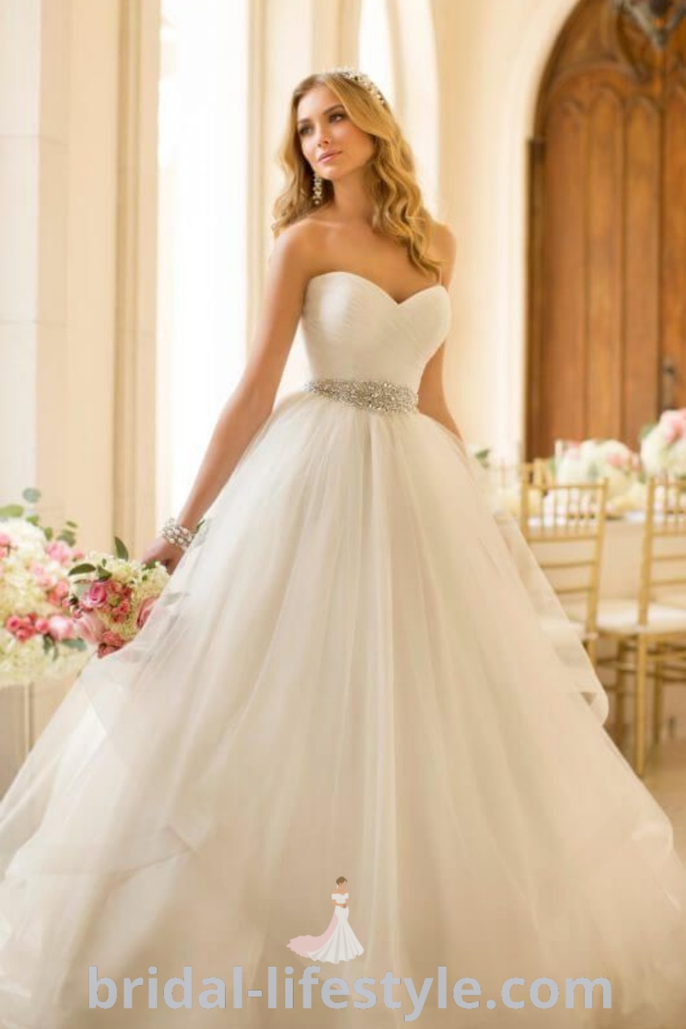 An elegant tulle wedding dress ballgown featuring a sweetheart neckline, ideal for dreamy brides looking for the best wedding dress trends. This stunning gown offers breathtaking aesthetic ideas for the special day and is perfect for every bride