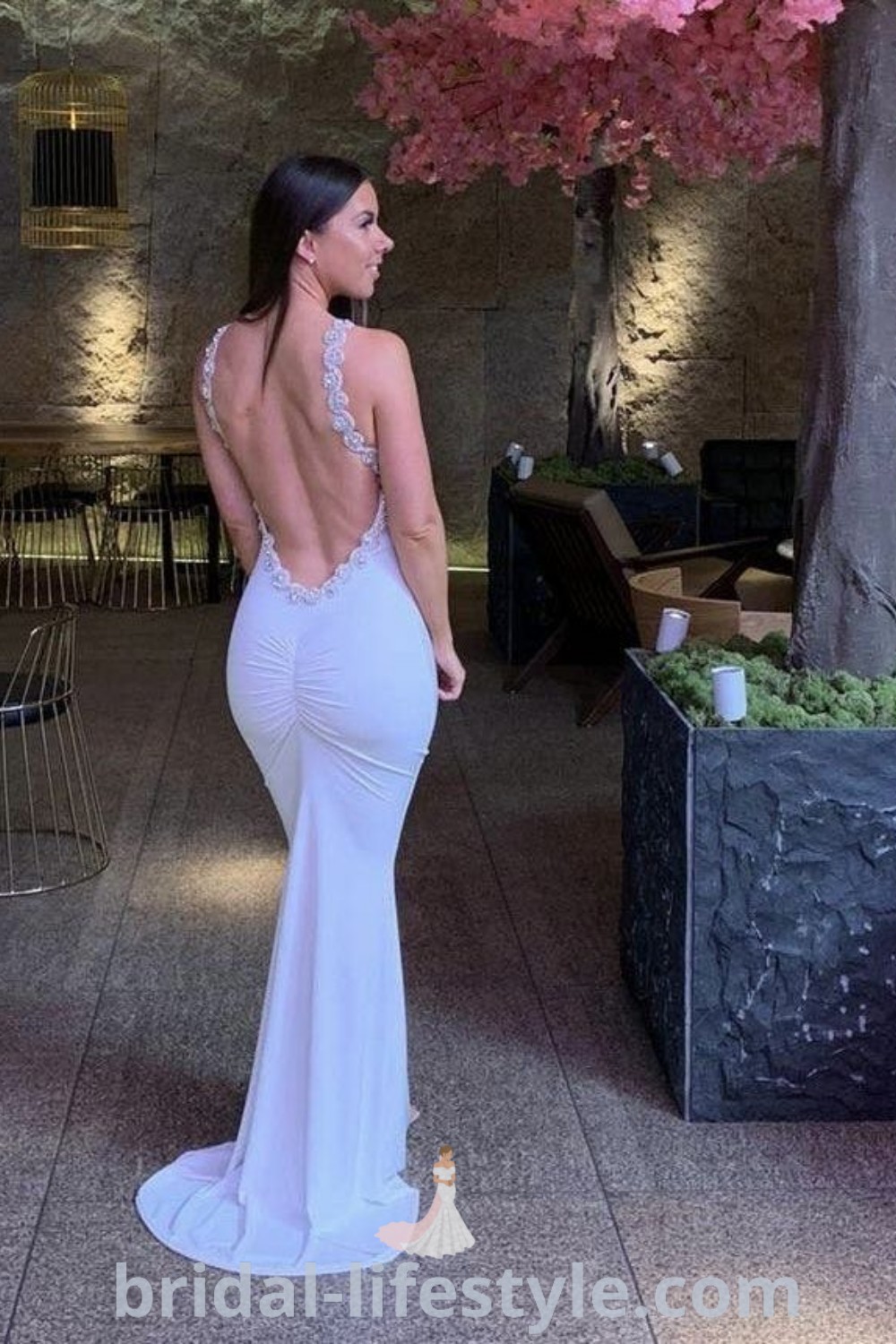 A collection of stylish open back prom dresses including back out prom dresses and fitted options, ideal for creating an elegant look for the special day. Explore the best dress styles at bridal-lifestyle.com.
